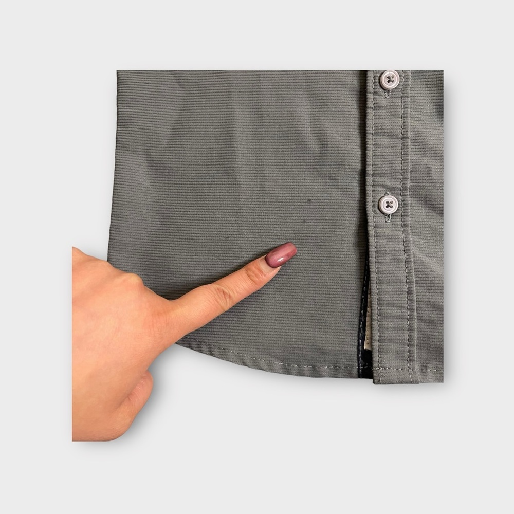 Craft + Flow Collared Button Up Short Sleeve Gray Shirt - Picture 2 of 4